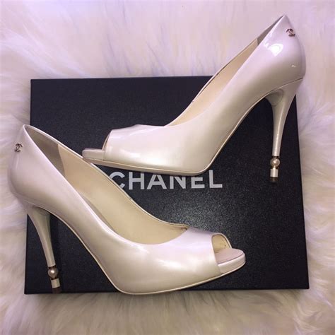 chanel womens shoes 2015|Chanel women's high heel shoes.